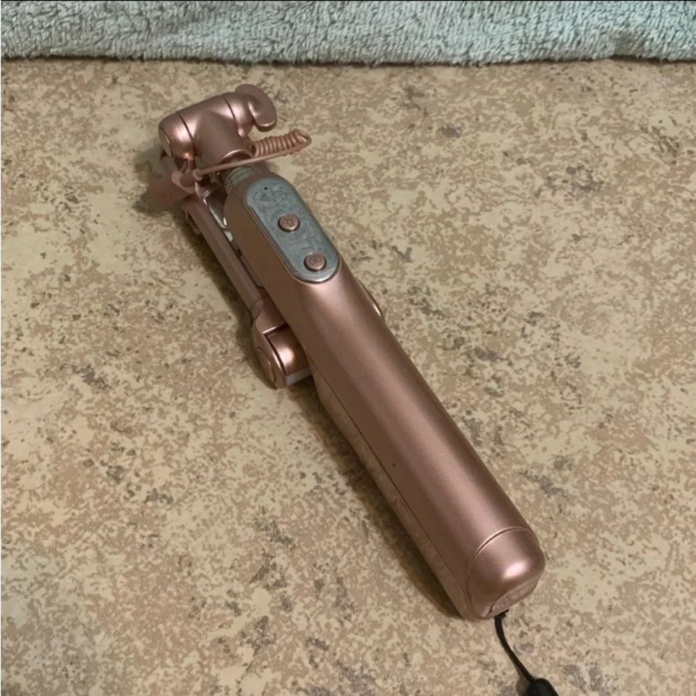 “MOCREO” Pink Selfie Stick. Open 33” Long Bluetooth Selfie Stick